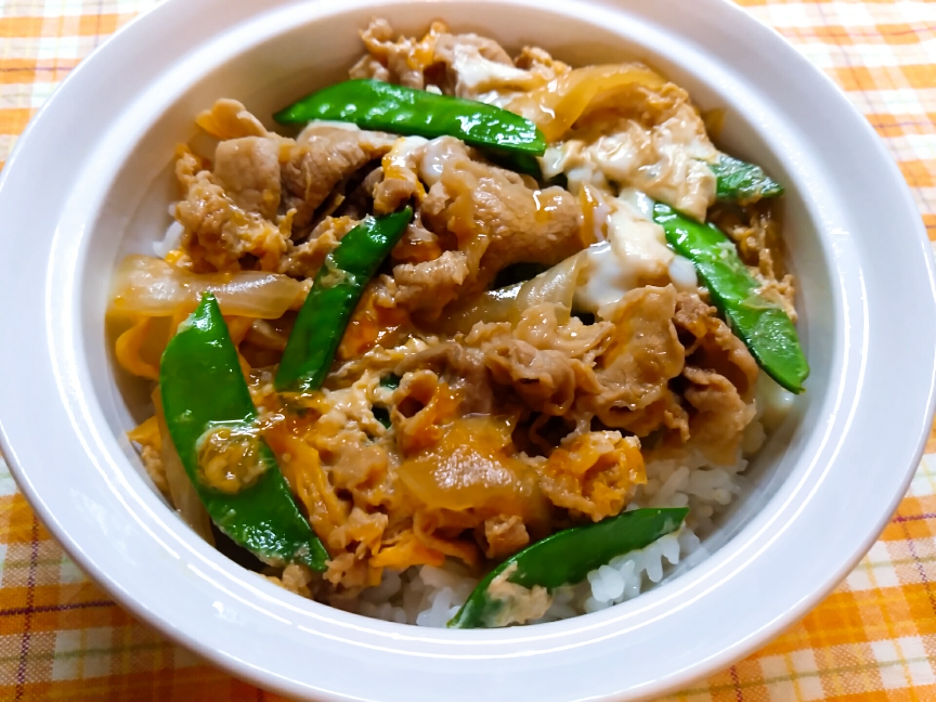 絹さやと豚の卵とじ丼 レシピ 作り方 By のん７８６ 楽天レシピ