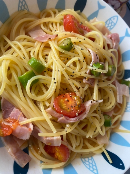 コンソメで味付け野菜たくさんのスパゲティ