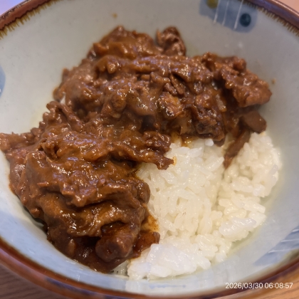 ロシアの伝統料理がご家庭で簡単！ビーフストロガノフ