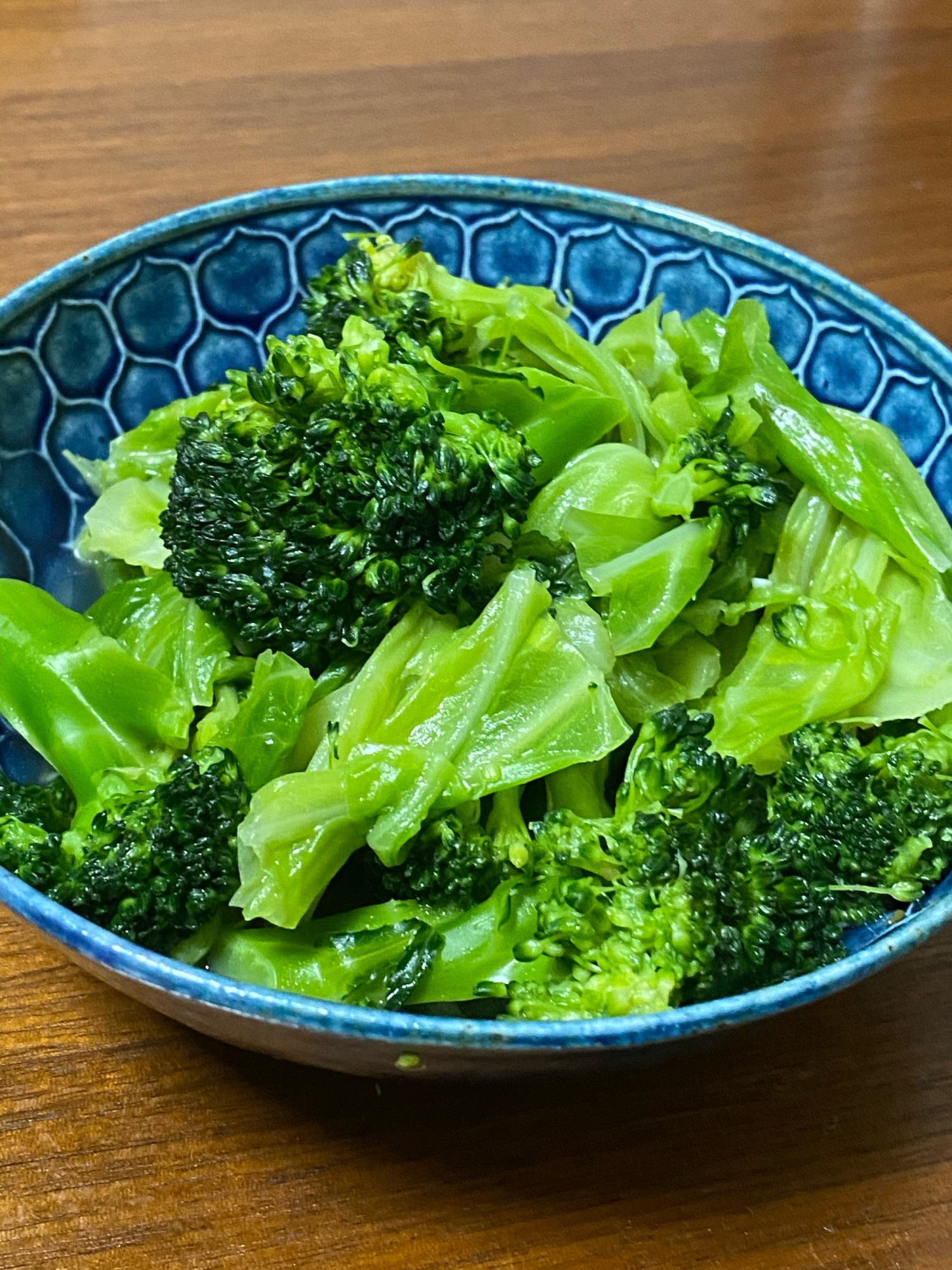 サラダに飽きたら！キャベツの柚子胡椒スープ蒸し