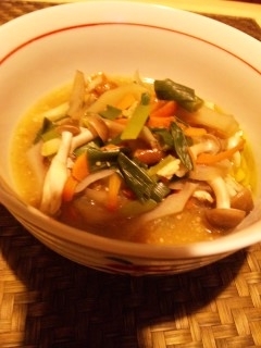 野菜たっぷり♡ダシダの豚肉スープ