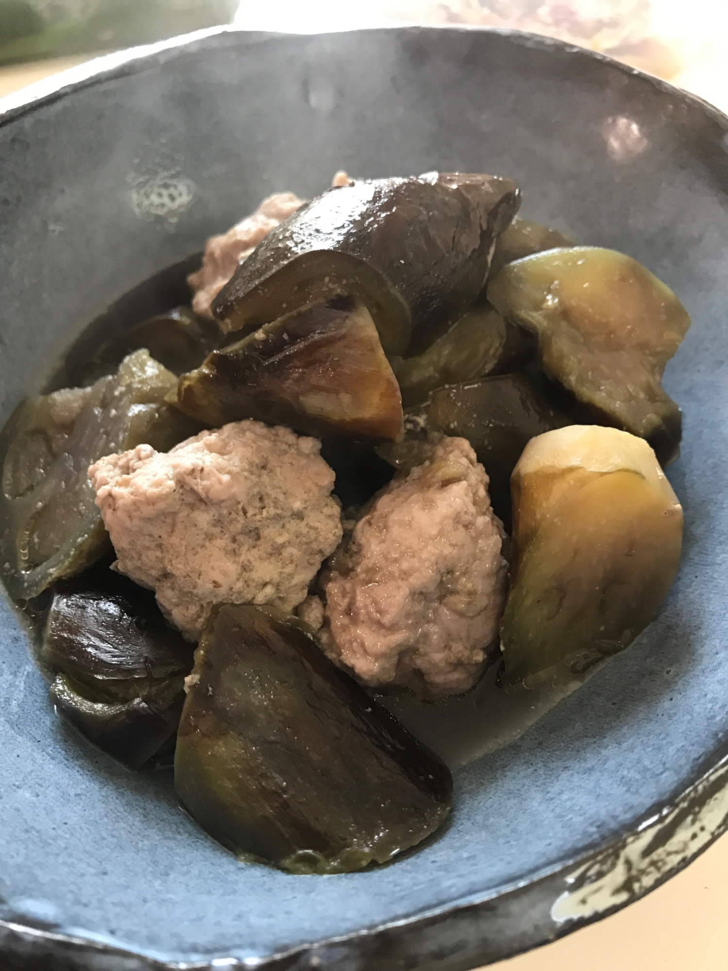 鶏団子と茄子の煮物