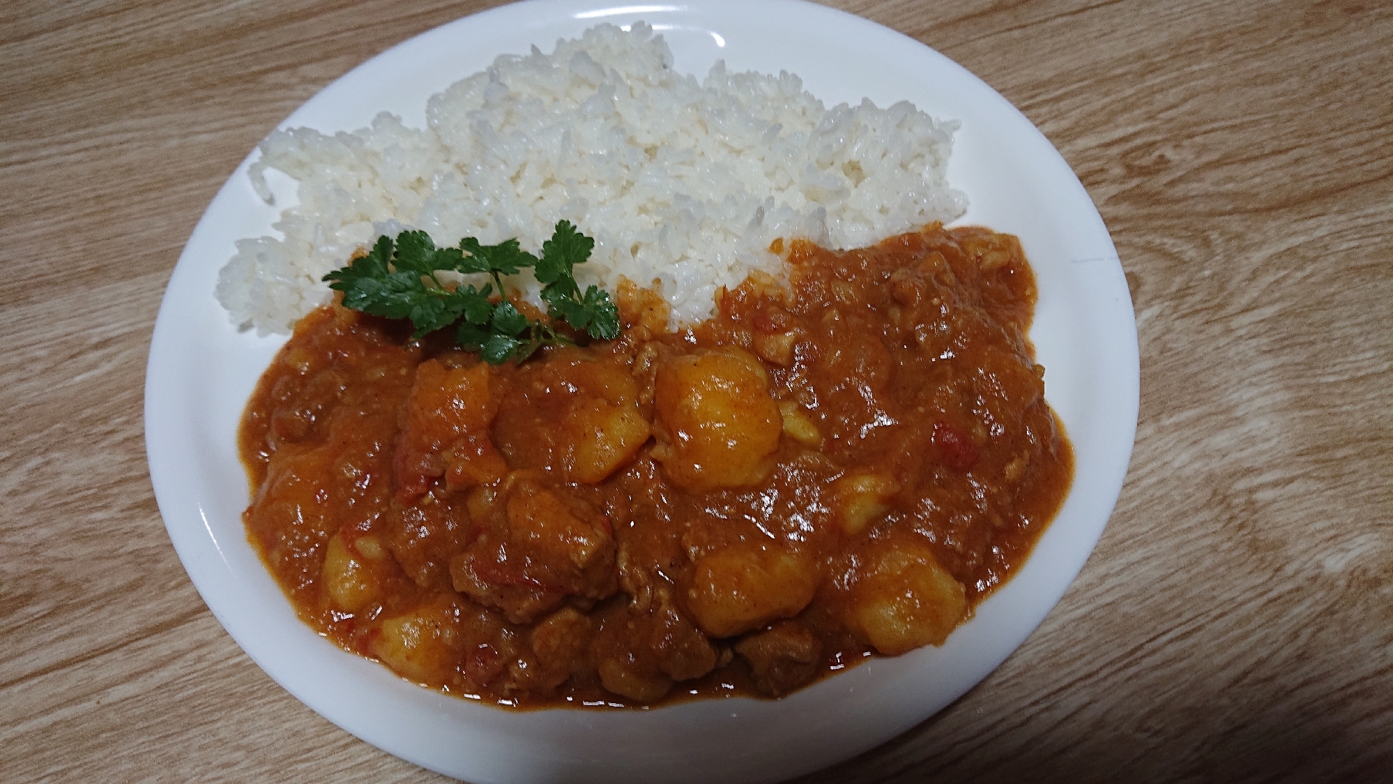 生のトマトを使った本格カレー(ルゥ不使用)！