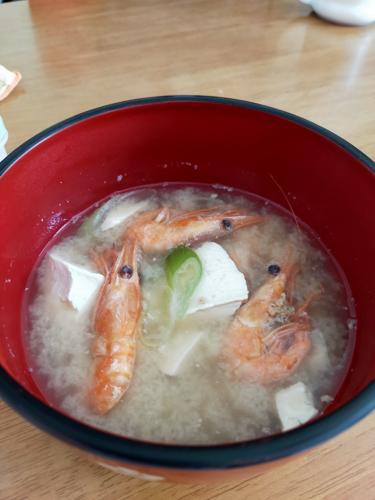 美味しい甘海老まるごと味噌汁