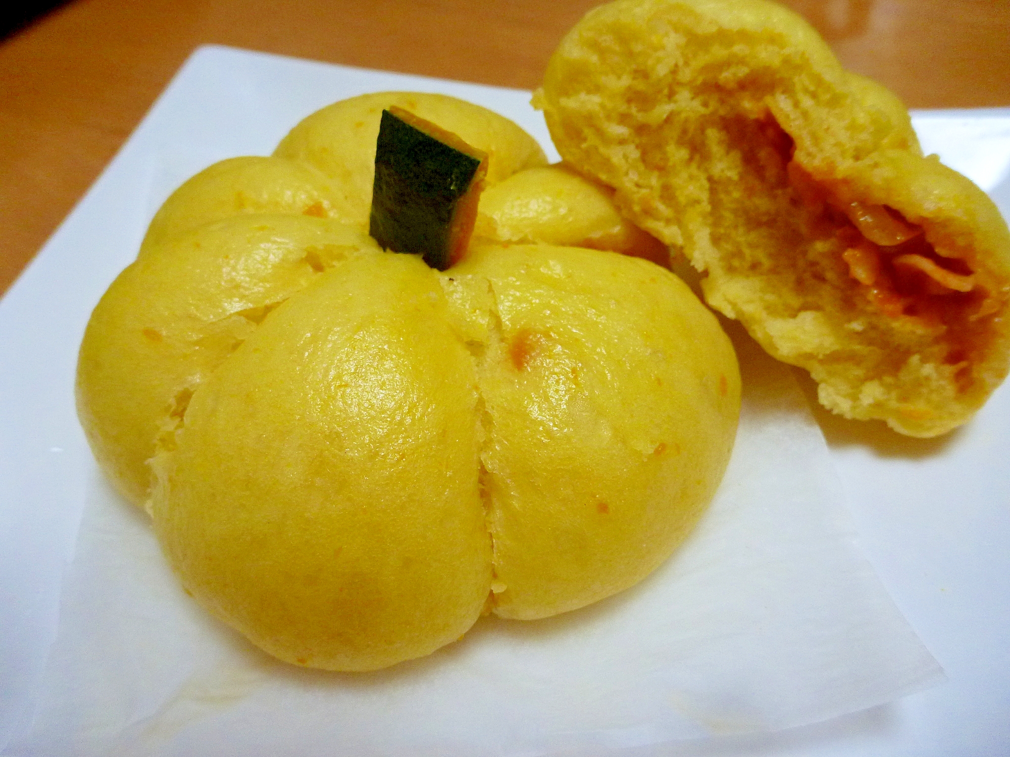 ハロウィン16 かぼちゃのピザまん レシピ 作り方 By スタリオン順平 楽天レシピ ハロウィン16 かぼちゃのピザまん レシピ 作り方 By スタリオン順平 楽天レシピ