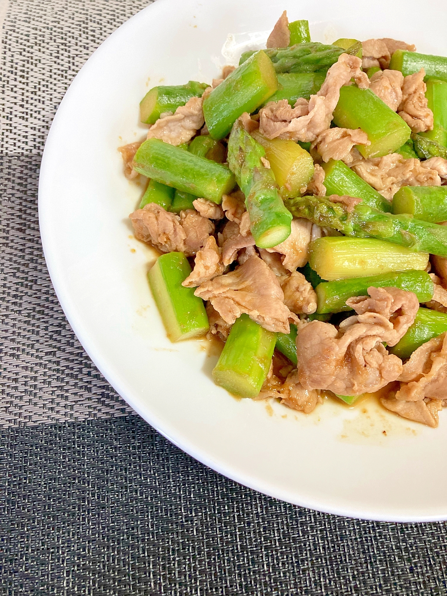 超簡単 アスパラと豚肉の炒め物