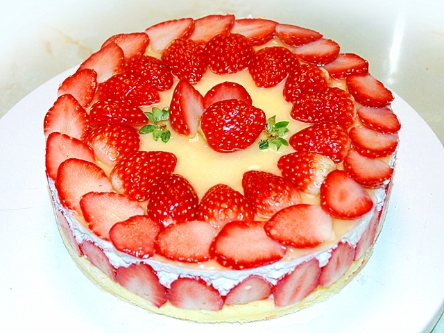 苺がたっぷり 苺の断面が見えるクリスマスケーキ レシピ 作り方 By Torezu 楽天レシピ 苺がたっぷり 苺の断面が見えるクリスマスケーキ レシピ 作り方 By Torezu 楽天レシピ