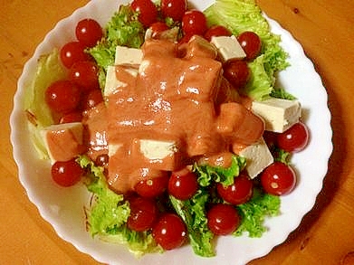 レタスとプチトマトと豆腐のサラダ