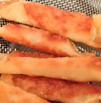 シュウマイの皮で簡単おつまみ♪パリパリチーズ焼き