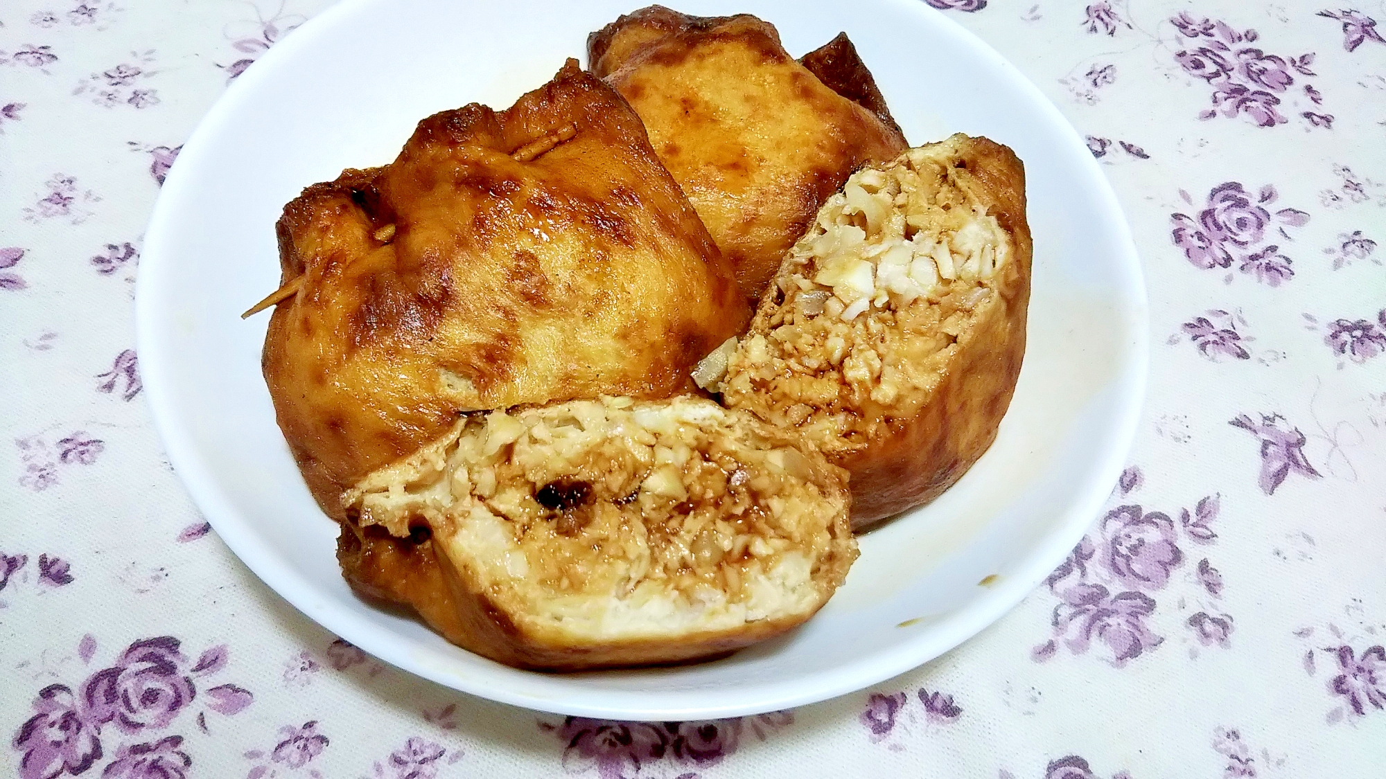 キャベツと鳥ひき肉でジューシー♪簡単おふくろ煮風