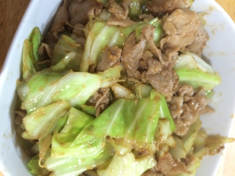 お味噌だけで調味！簡単な炒め物(*´艸｀)