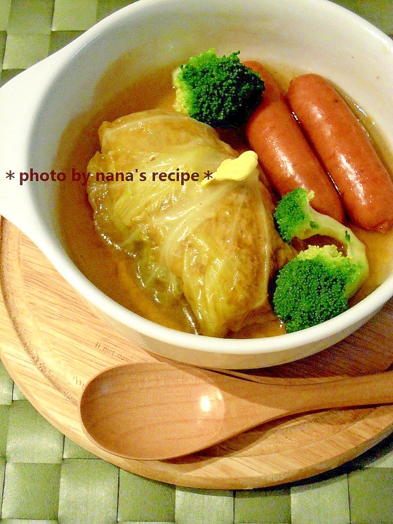 和風出汁で煮るロールキャベツ