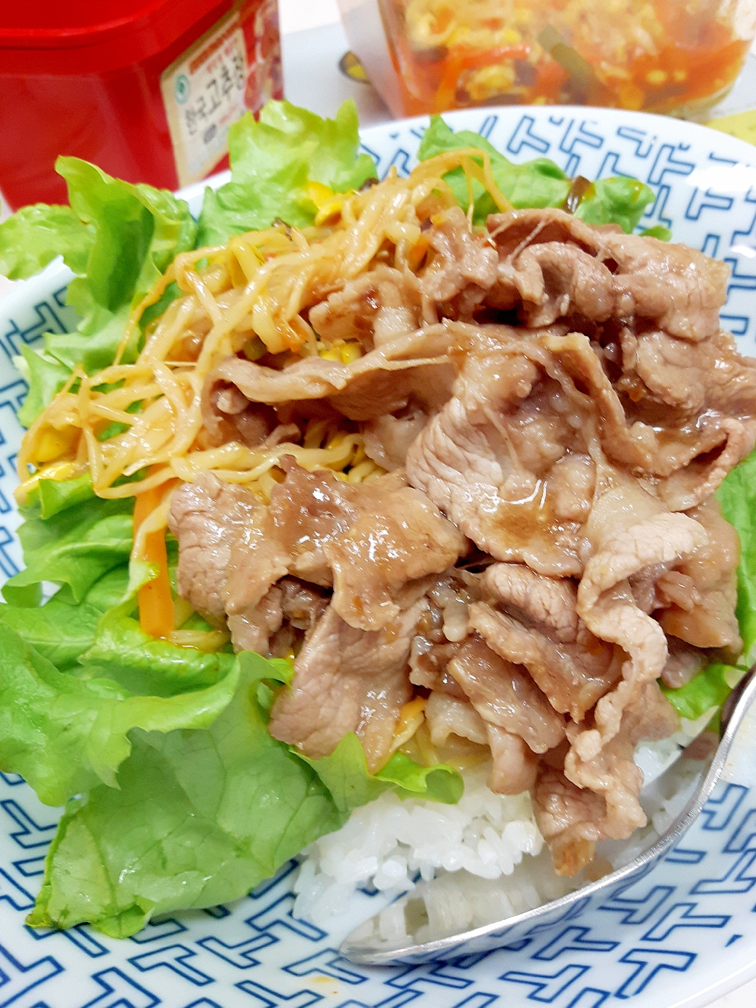 子供が喜ぶ！牛肉の焼き肉ダレ焼きビビンバ風丼♪