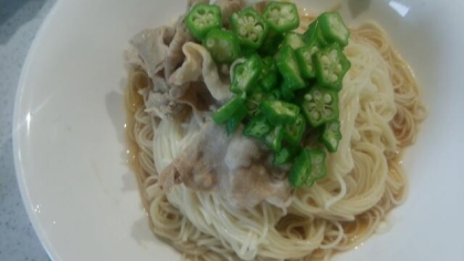 夏にぴったり　豚シャブオクラぶっかけうどん