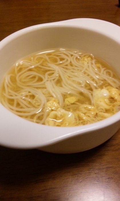 子供の器ですみません。お昼ご飯で残ったそうめんを活用できて嬉しいです！すごく美味しかったです(^～^)また作りますね！