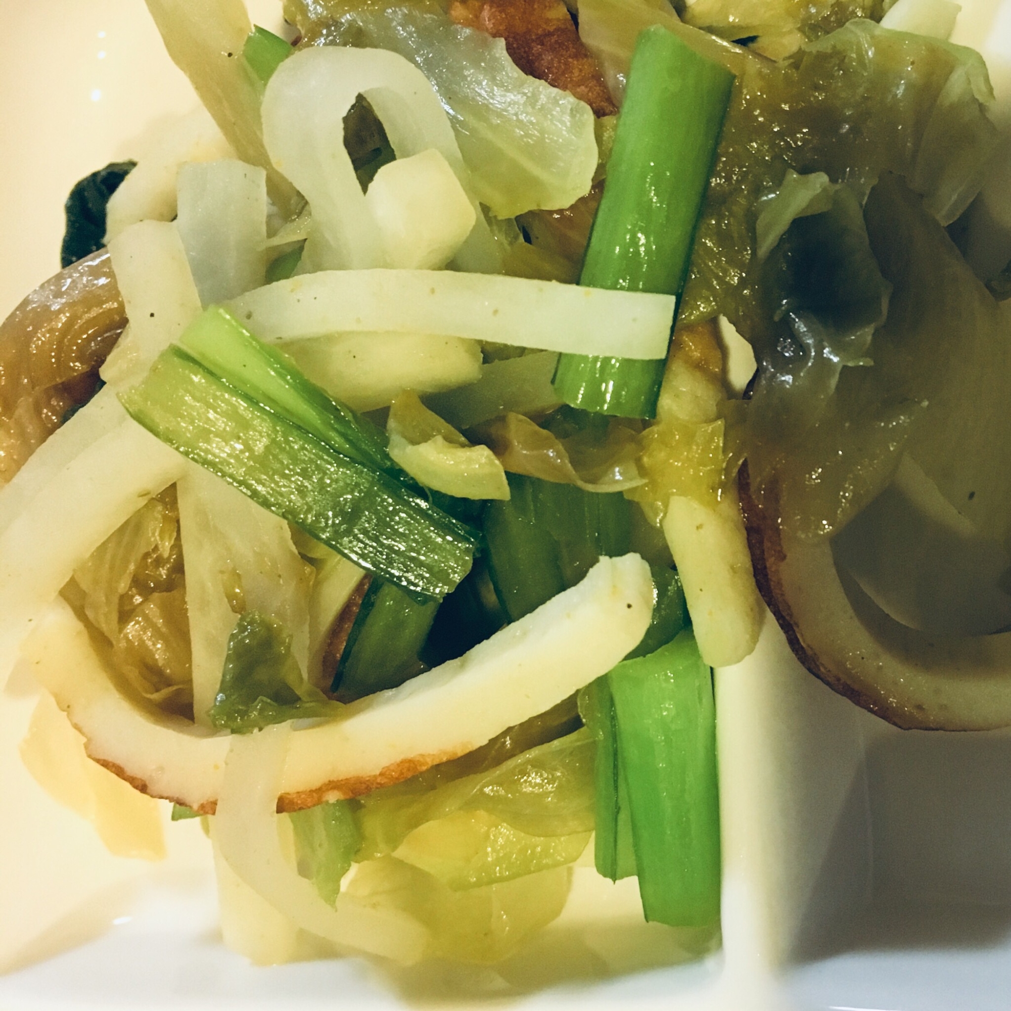 レタス、小松菜、大根とちくわの炒め煮