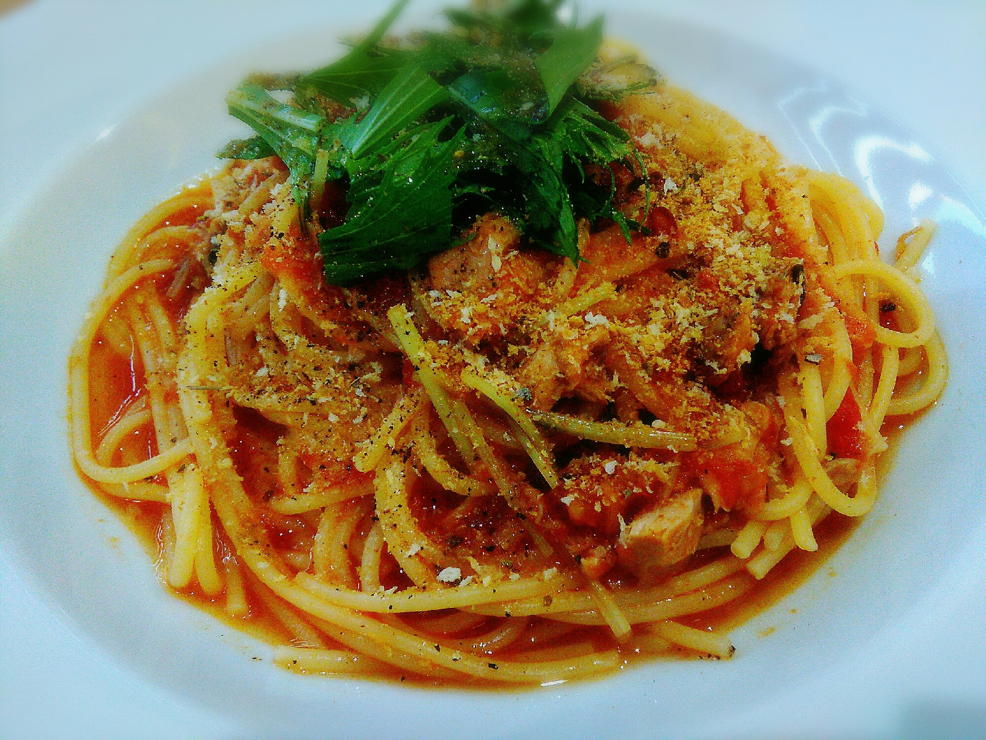 フレッシュトマトとツナのシチリア風スパゲッティ