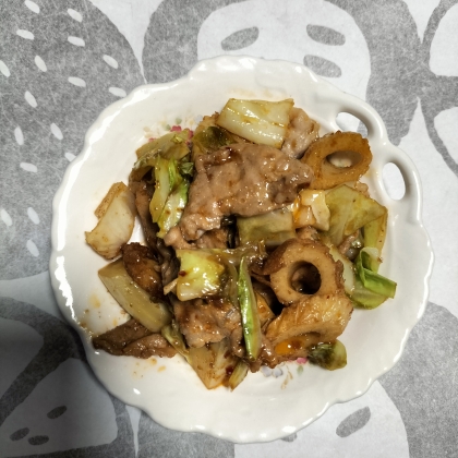 豚肉・竹輪・キャベツ　炒め　（焼肉のたれ使用）