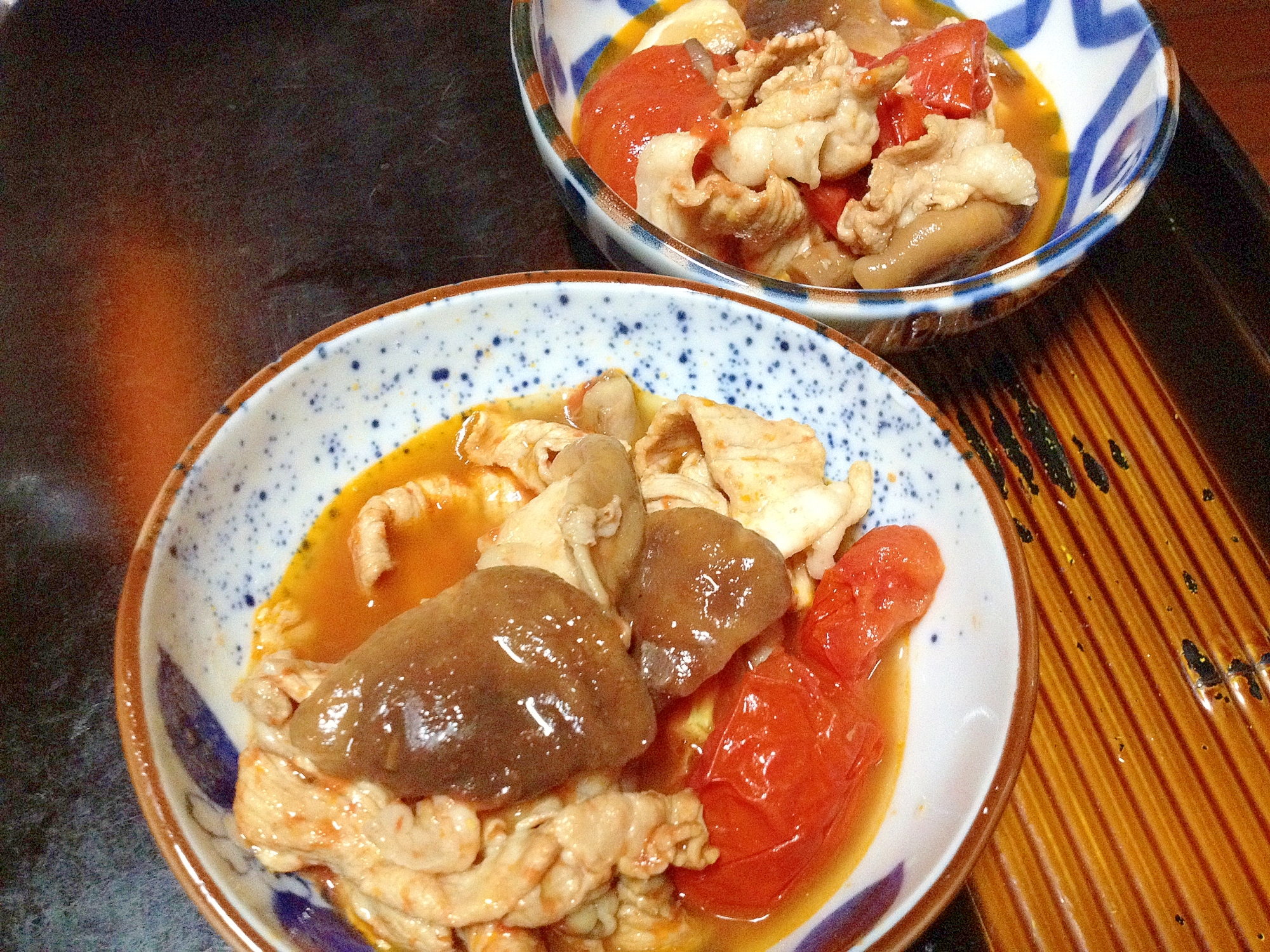 トマトと椎茸と豚肉の蒸し煮