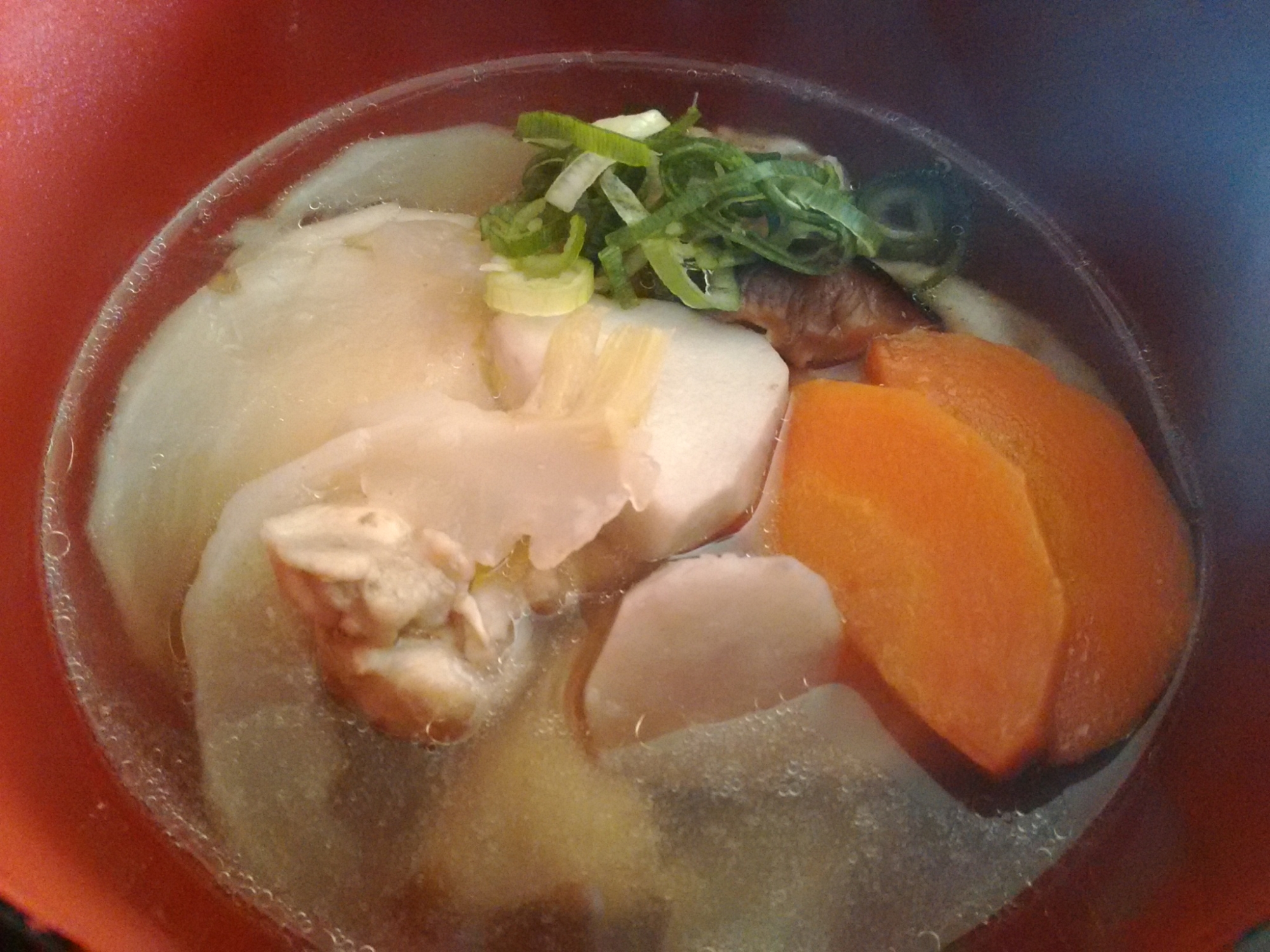 我が家流! ★鶏と干し椎茸のお出汁が効いたお雑煮★