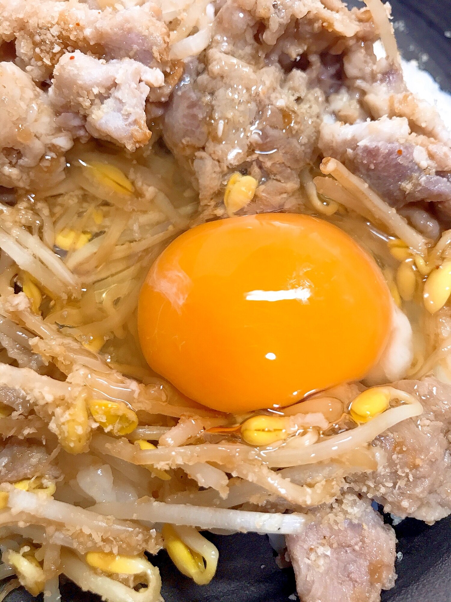 ひとりランチに もやしと豚こまの卵どんぶり レシピ 作り方 By ミートソース 楽天レシピ