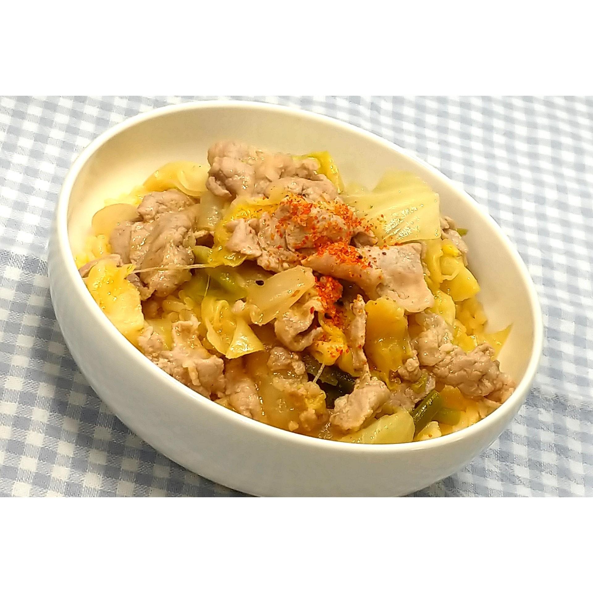 豚肉とキャベツのTKG旨辛丼★動画あり★