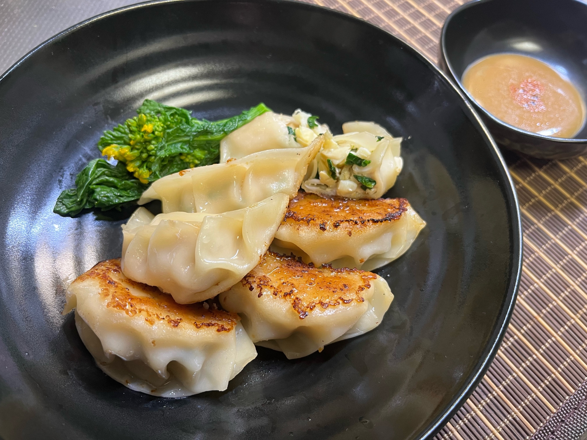 味噌がミソ 筍とカッテージチーズの鶏つくね餃子 レシピ 作り方 By おくぅ 楽天レシピ 味噌がミソ 筍とカッテージチーズの鶏つくね餃子 レシピ 作り方 By おくぅ 楽天レシピ