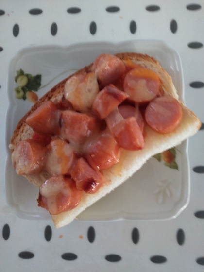 朝食にウインナーごろごろで
とっても美味しかったです
(@_@)