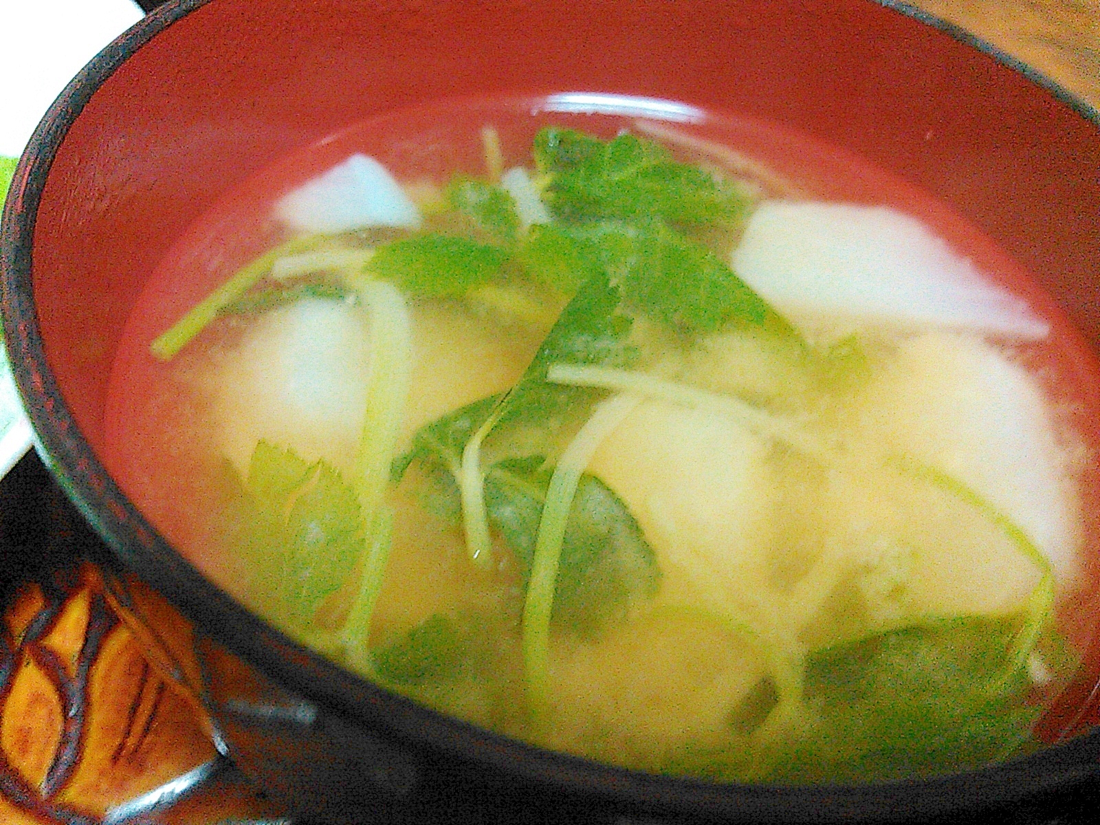 かぶと三つ葉の味噌汁