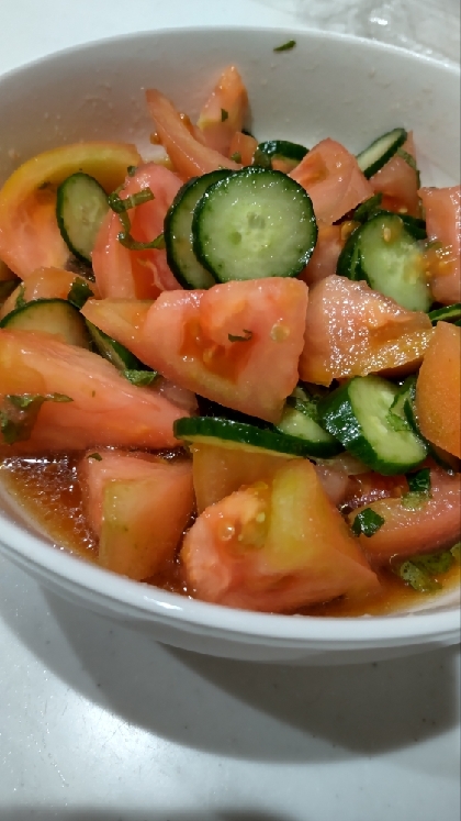 トマトの副菜を作りたくて、参考にさせて頂きました。美味しかったです！