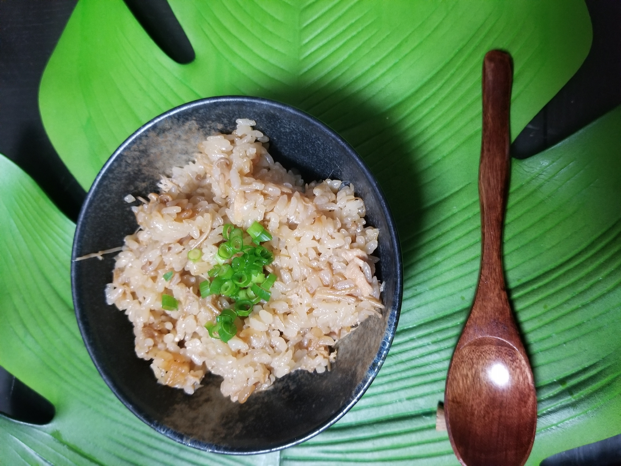 簡単！おでんの素で炊き込みご飯、包丁不要！