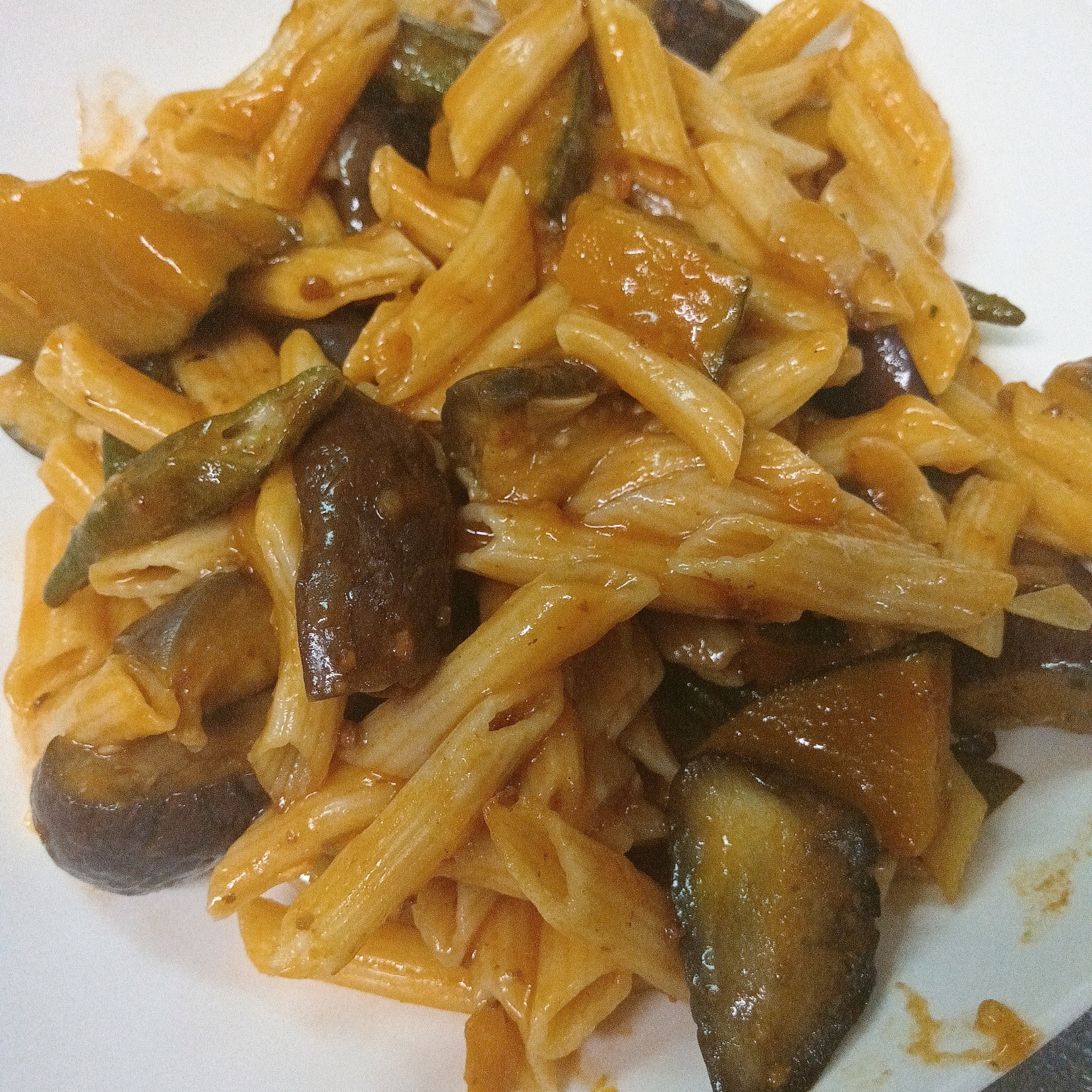 夏野菜とペンネのミート炒め