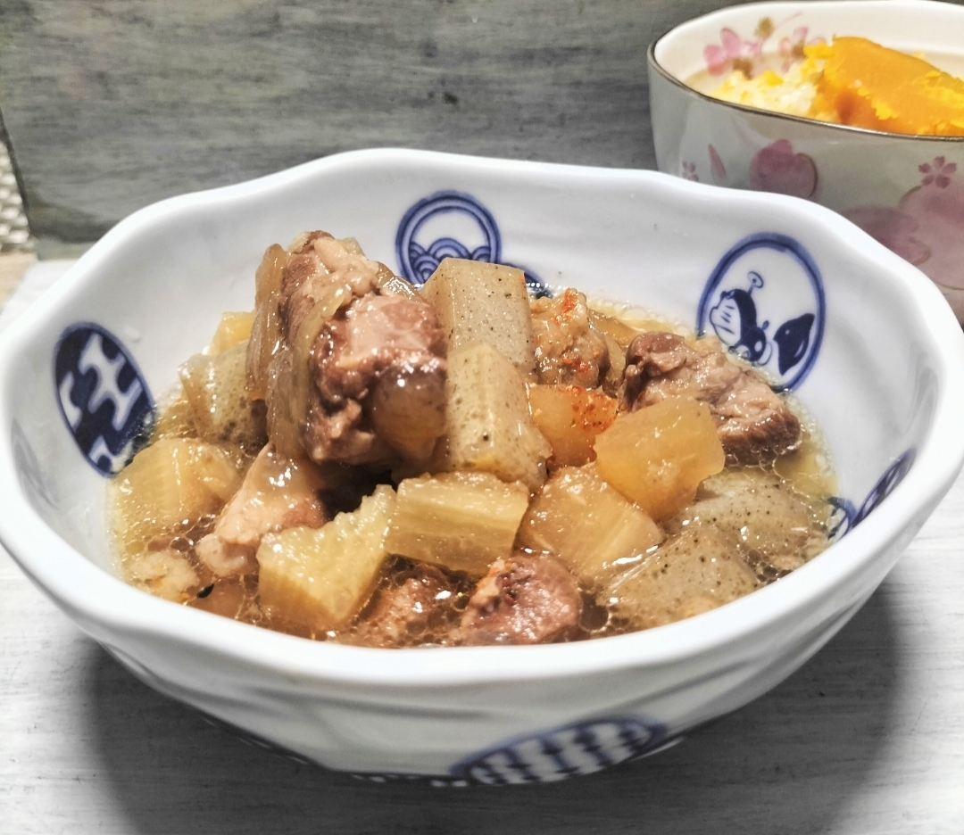 圧力鍋で簡単♡豚なんこつ煮込み