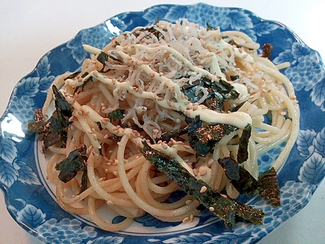 もみ海苔とちりめんじゃこと白ごまのパスタ