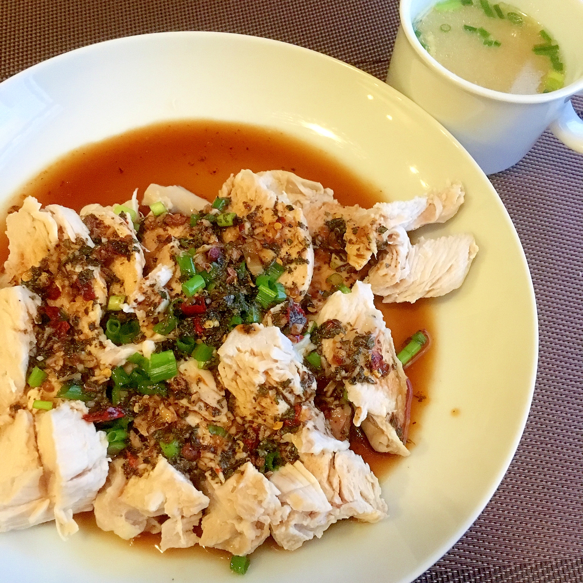 よだれ鶏と鶏スープ