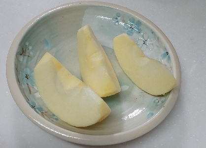 ジオ☆さん、レポありがとうございます♥️夕食後にいただく用に、りんごにゆずとレモン、他調味料で作ってみました☘️爽やかな感じでいただくの楽しみです♪感謝です☺️