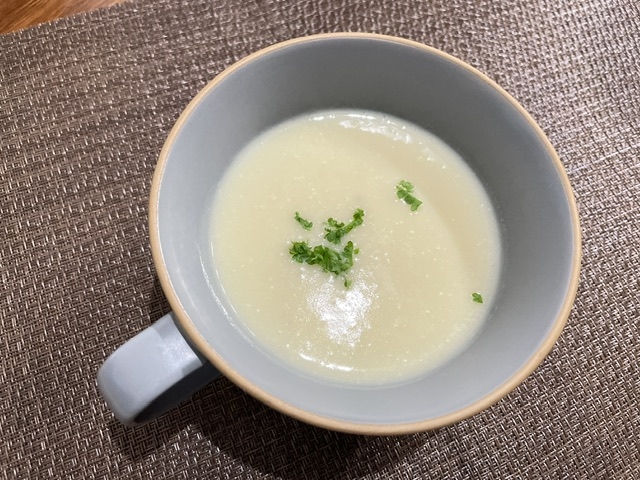 ジャガイモのスープ　ビシソワーズ