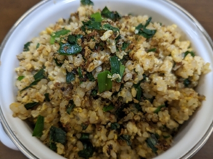 簡単(^^)子供が喜ぶ鶏ひき肉とニラのチャーハン♪