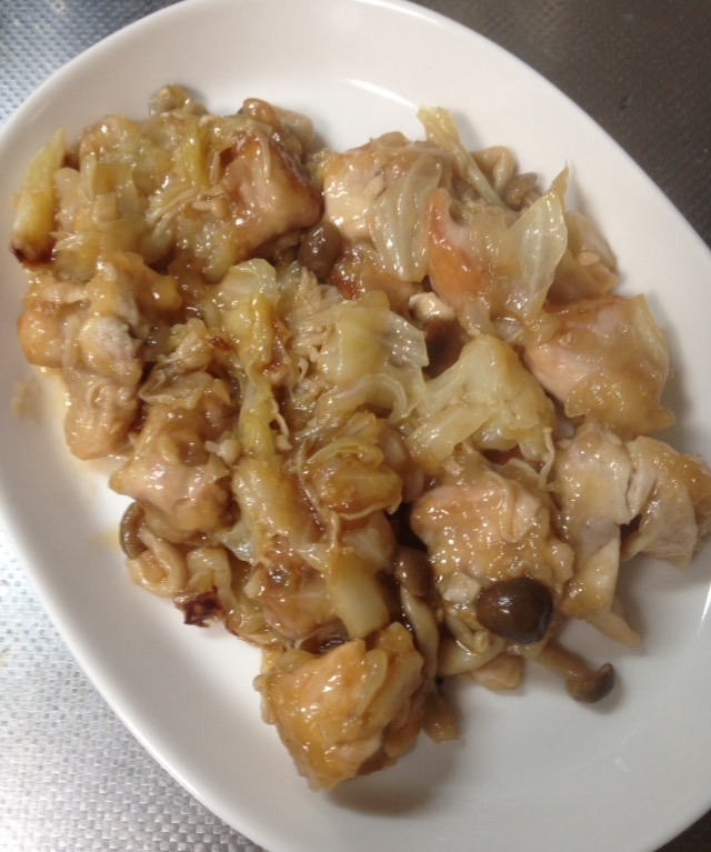 キャベツ×大量消費 キャベツと鶏肉とキノコの炒め物