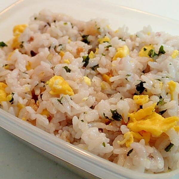 お弁当 炒り卵と炊き込みわかめの混ぜご飯 レシピ 作り方 By ぷ みぃまま 楽天レシピ お弁当 炒り卵と炊き込みわかめの混ぜご飯 レシピ 作り方 By ぷ みぃまま 楽天レシピ
