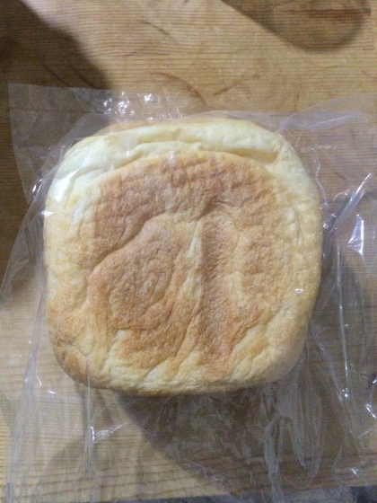 刻んだデーツはちみつ食パン