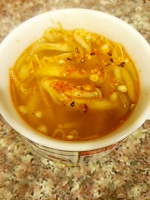 赤味噌とラー油の野菜スープ