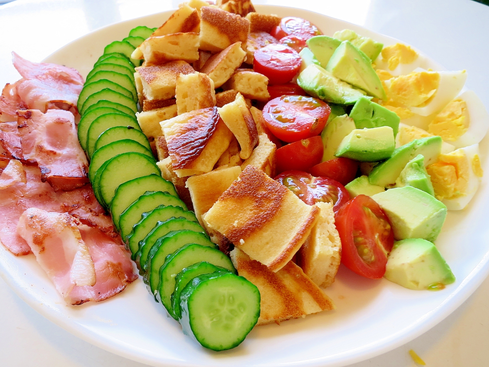 パンケーキのコブサラダ風