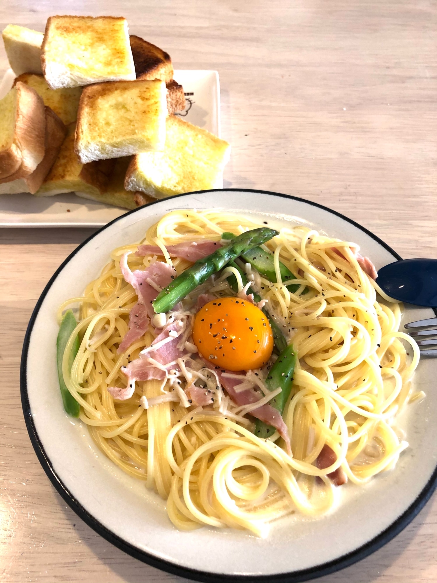 アスパラとベーコンの豆乳カルボナーラスパゲティ レシピ