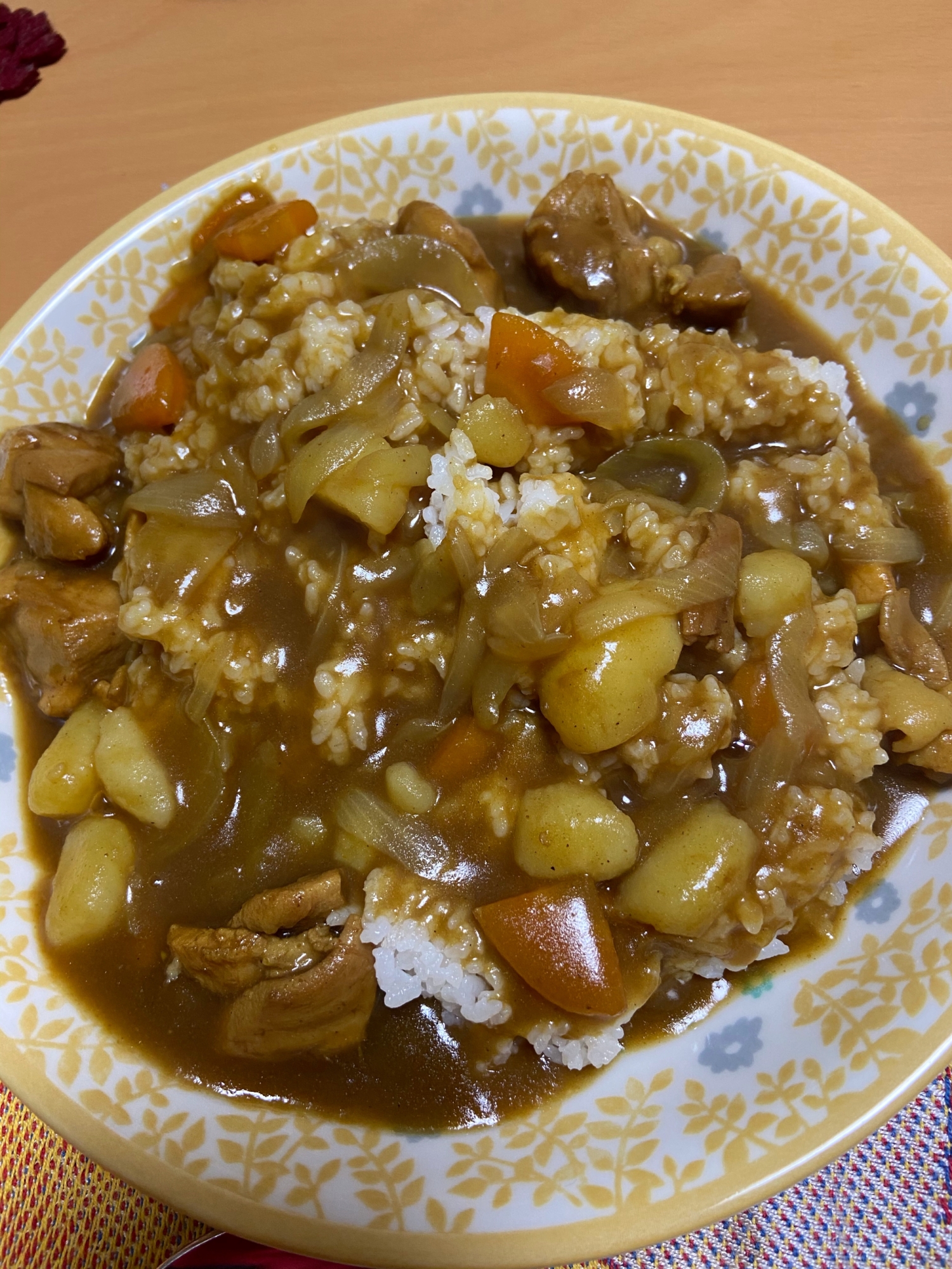 若鶏もも肉のカレーライス