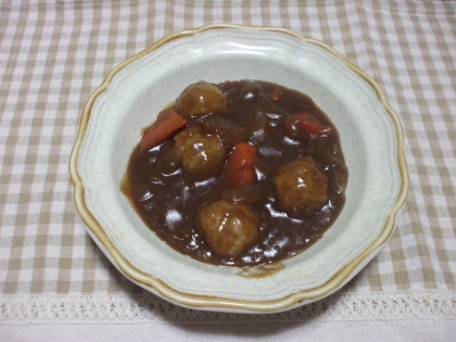 こんにちは❤
肉団子のカレー、めっちゃ美味しいね♪ボリュームもある～！とは言え食いしん坊の私が食事制限してから、満腹感ハンパないよｗ笑
(*✪‿✪*)