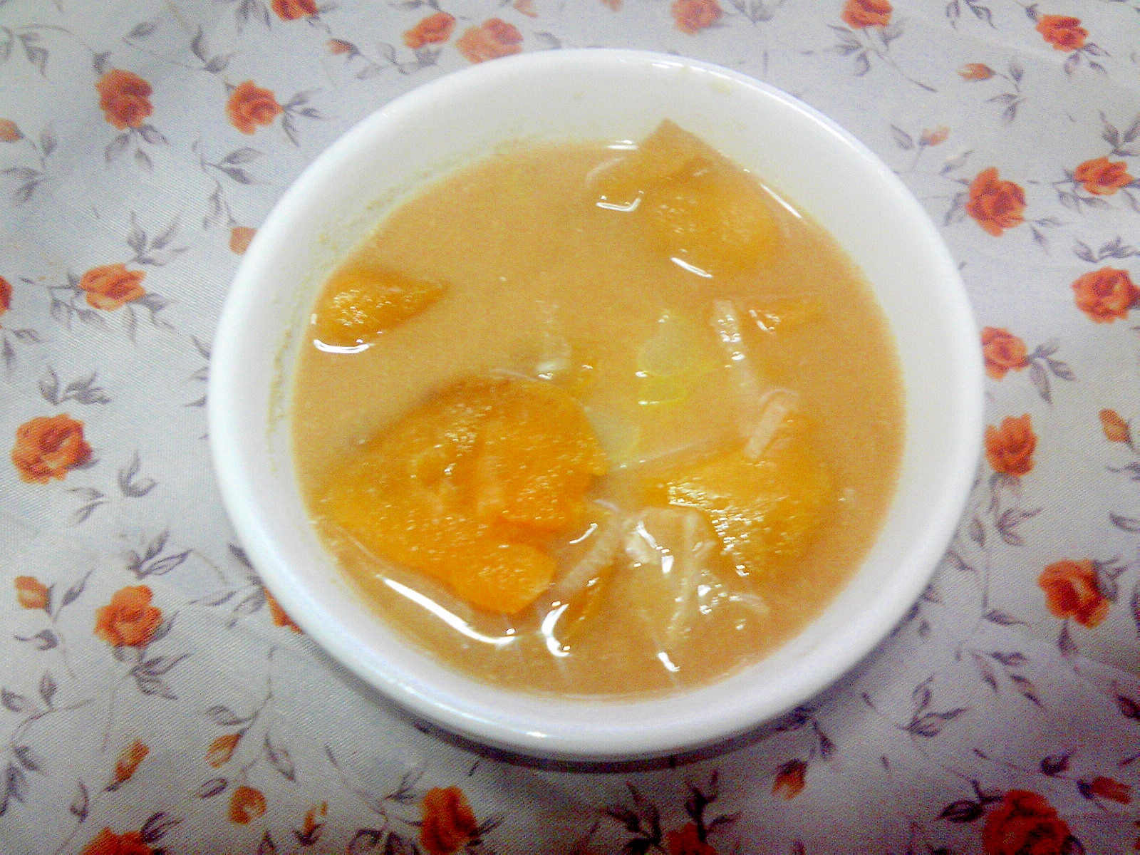 安納芋と葱のミルク味噌汁