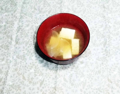 温かいお味噌汁
とても美味しかったです♬
ごちそうさまでした♡
=^_^=