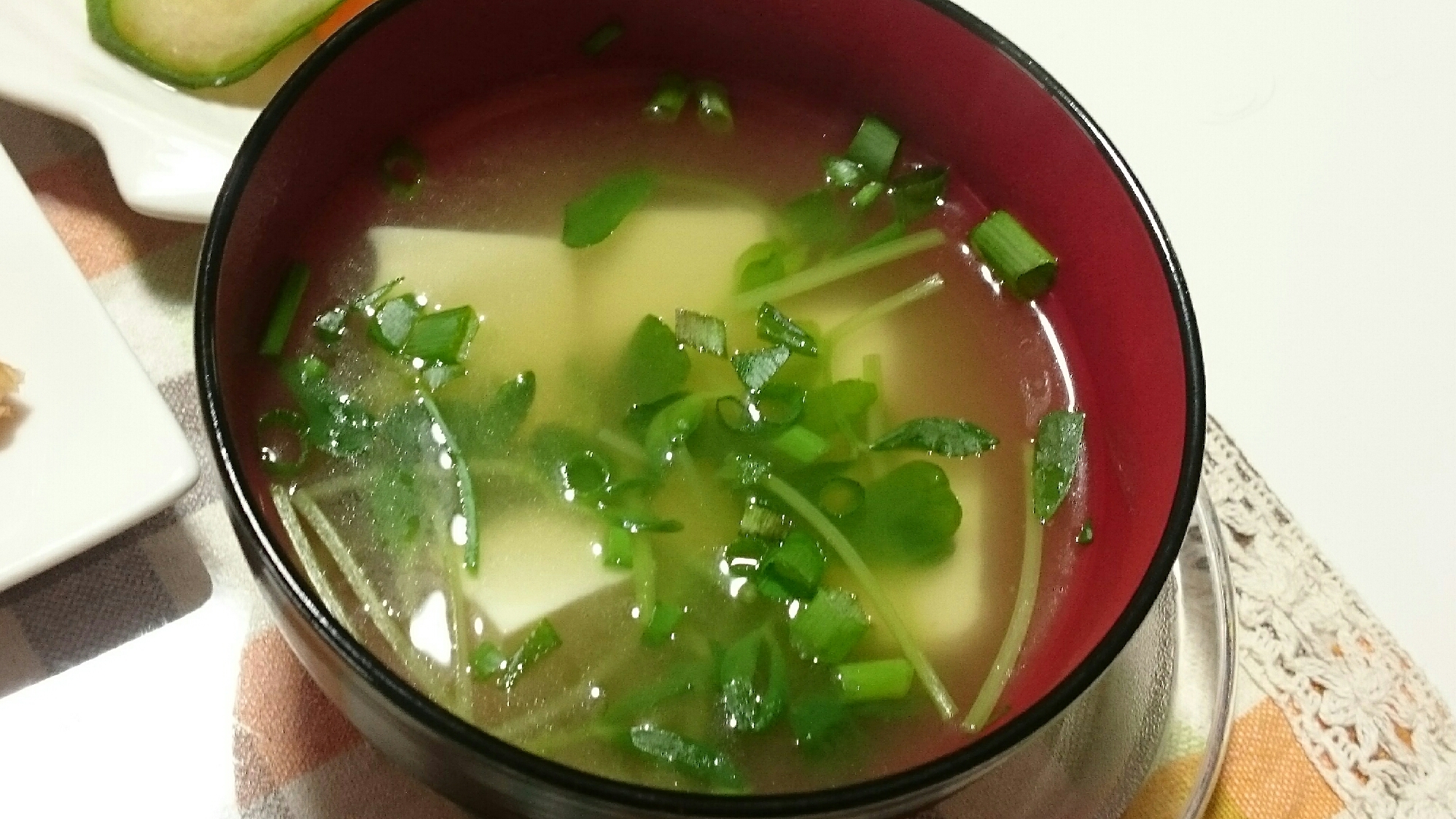 ストウブDe〜豆腐と豆苗の中華スープ