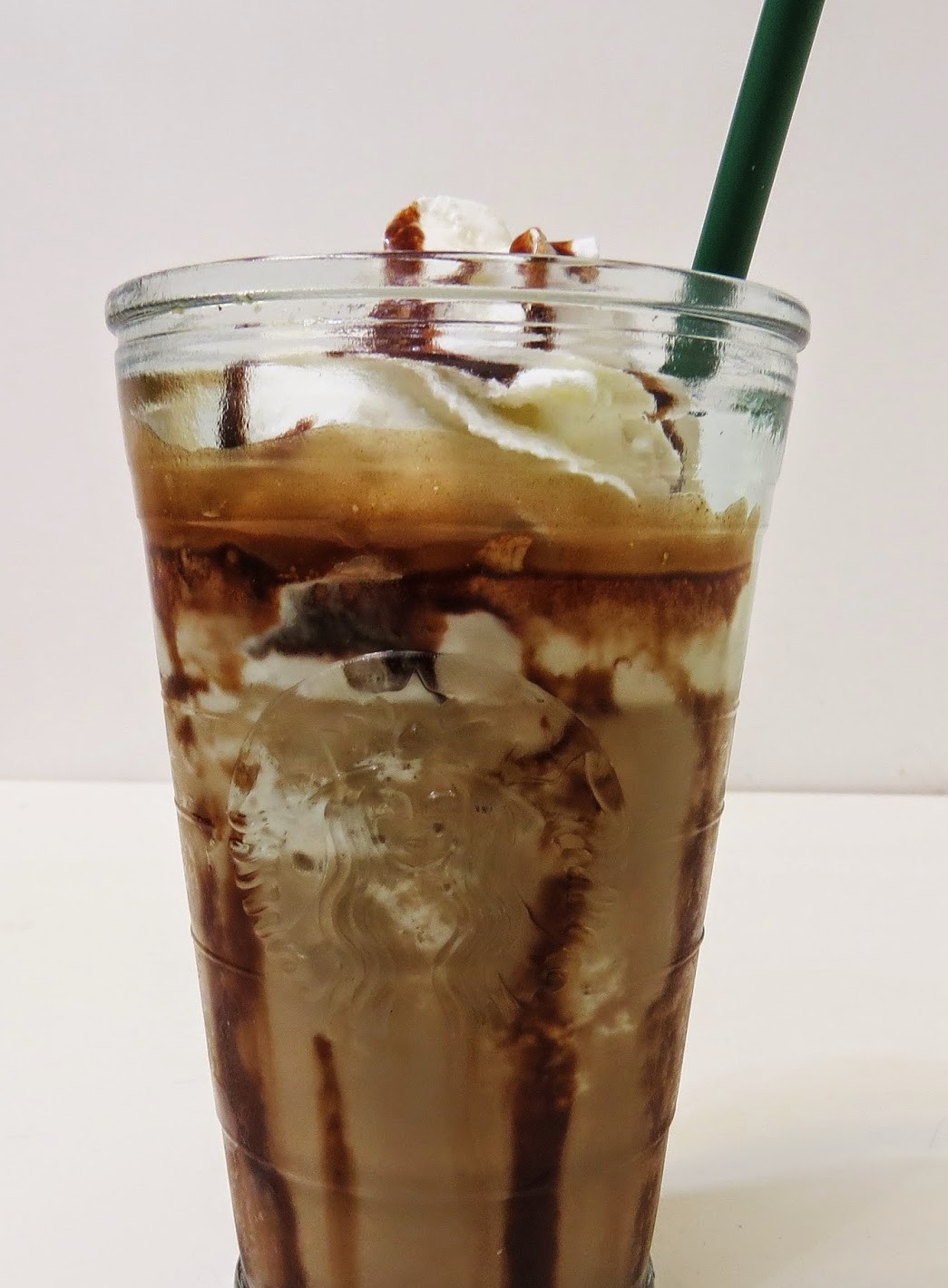 モカフラペチーノ (氷エスプレッソを使用)